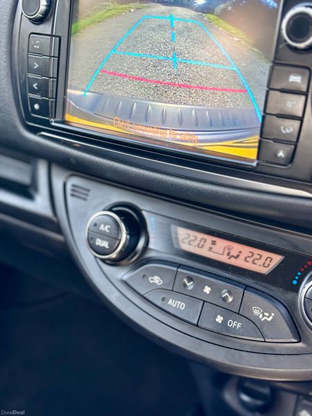 132 Toyota Yaris 1.3 Petrol Manual Low Kms 383116850