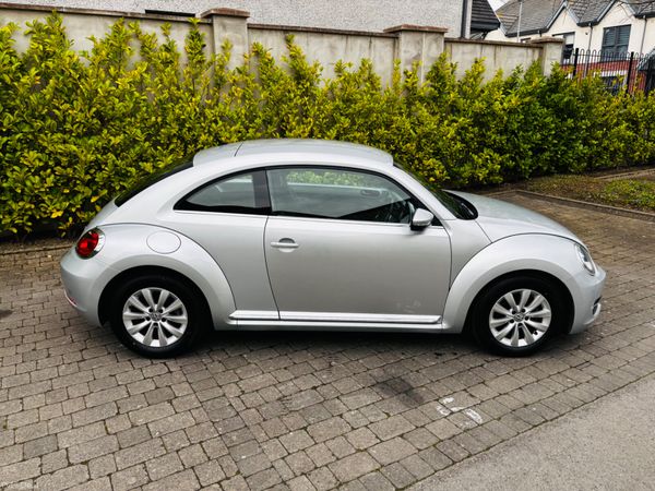 2015 VOLKSWAGEN BEETLE 1.2 TSI DSG AUTO BLOSSON 383121000