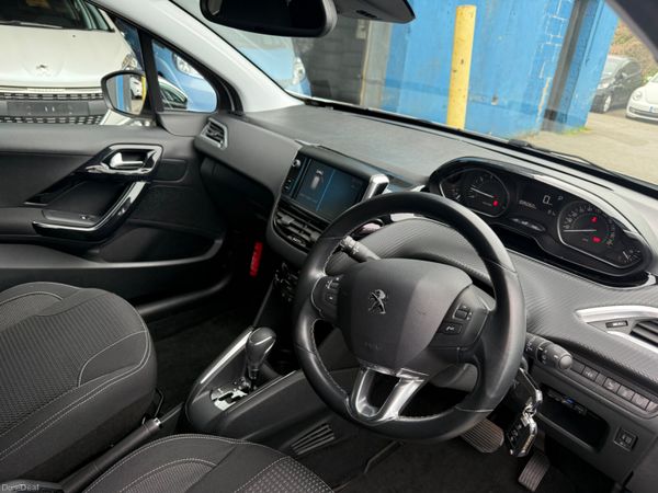 2017 Peugeot 208 Allure Automatic  / Panaromic 383122172