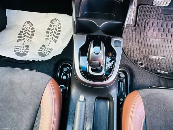 HONDA FIT 2019 PREMIUM LEATHER TOPSPECS 383240352