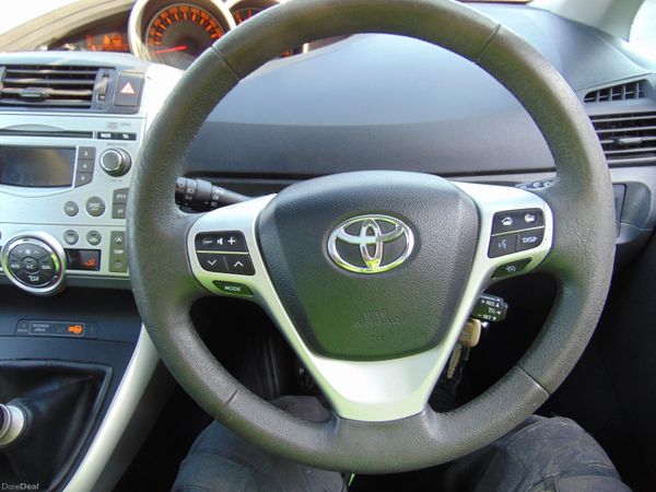 2011 Toyota Verso 2.0 D-4D LUNA RC 5DR 383242776