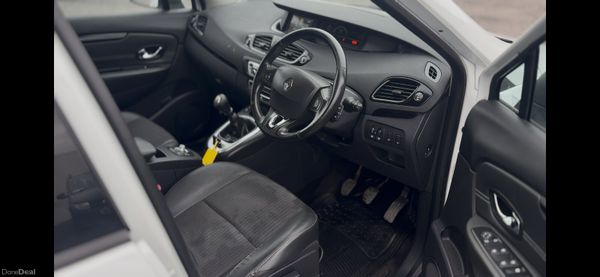 Renault Grand Scenic 2015 383280376