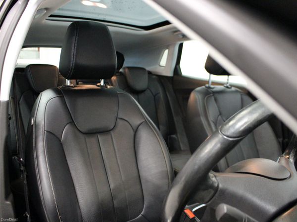 2019 Vauxhall Grandland X - Loaded with extras 383289646