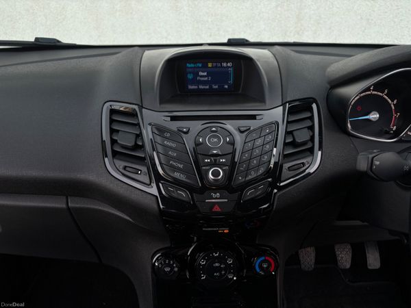 Ford Fiesta ZETEC FRESH NCT 383369858