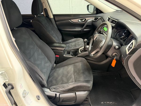 Nissan X-Trail 2016    7 Seats ! 383371056
