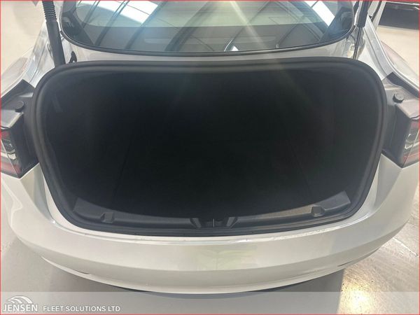 Tesla Model 3 Long Range (AWD) 94% Battery Health 383384830