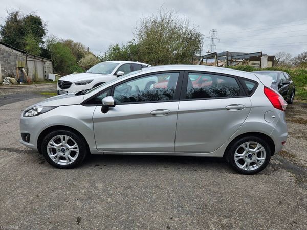 Ford Fiesta 2014 1.2 zetec low mileage 383386340