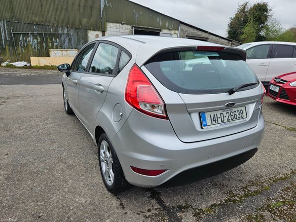 Ford Fiesta 2014 1.2 zetec low mileage 383386342