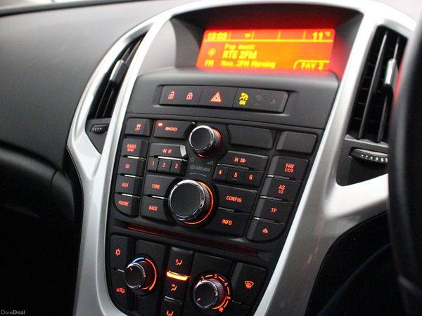 Opel Astra 2015 383388858