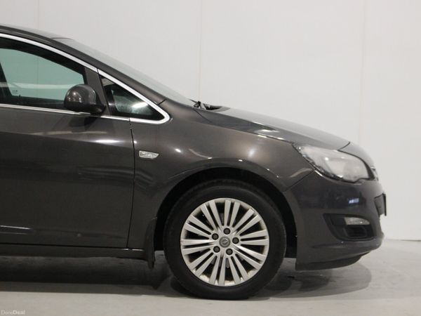 Opel Astra 2015 383388912