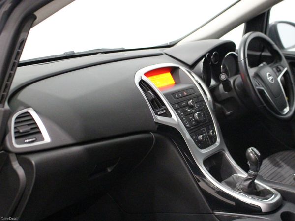 Opel Astra 2015 383388922