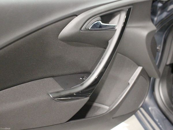 Opel Astra 2015 383388924