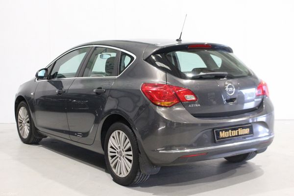 Opel Astra 2015 383388934