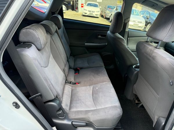 2013 Toyota Prius Alpha 7 Seater 1.8 Hybrid 383301090