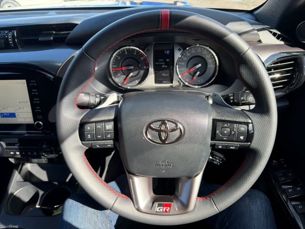 23 TOYOTA HILUX GR SPORT 4WD 383307732