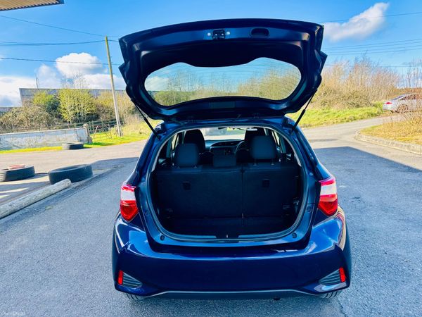 TOYOTA VITZ 2018 1.5L PETROL HYBRID 383309620