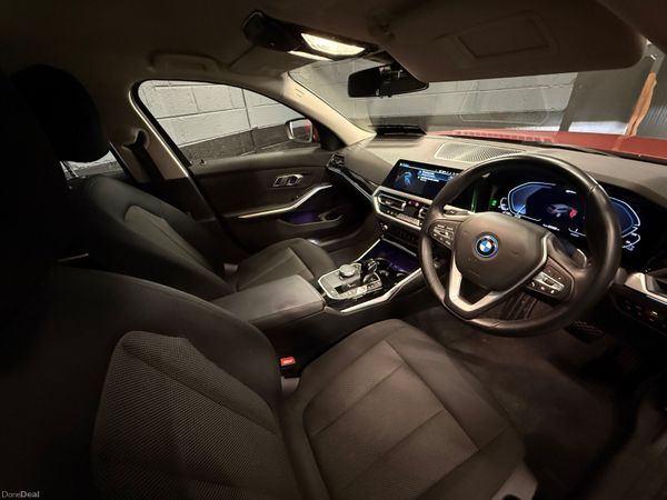 221 BMW 330e SE Pro Touring 383335758