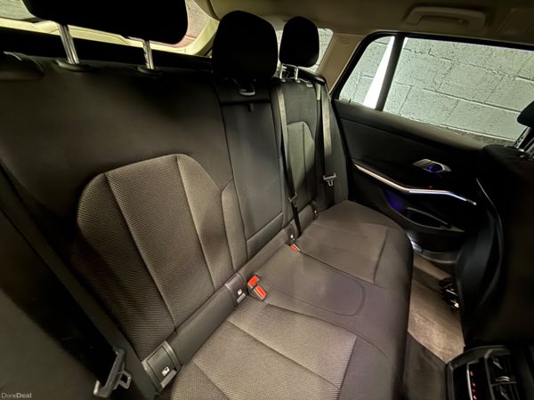 221 BMW 330e SE Pro Touring 383335760