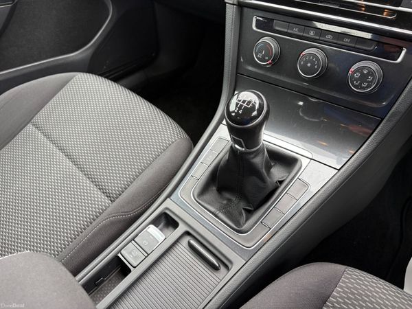 2017 Volkswagen Golf 1.6 TDI Manual 383451194