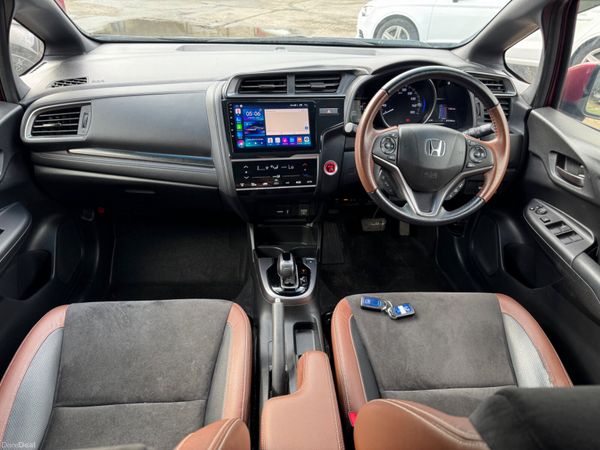 Honda Fit 1.5 Hybrid High Spec 73000kms 2018 383467234