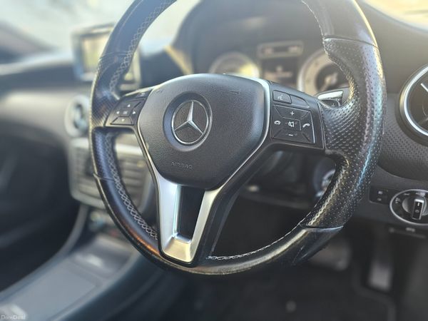 MERC A180 AUTO // 12/26 NCT 383472142