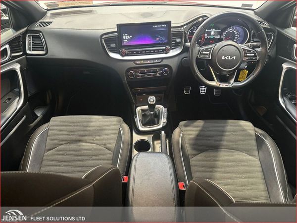 Kia Ceed 1.6 MHEV Diesel GT Line 383474748