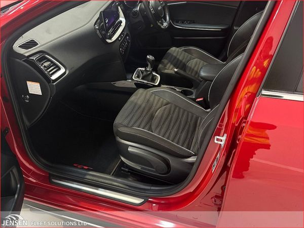 Kia Ceed 1.6 MHEV Diesel GT Line 383474756