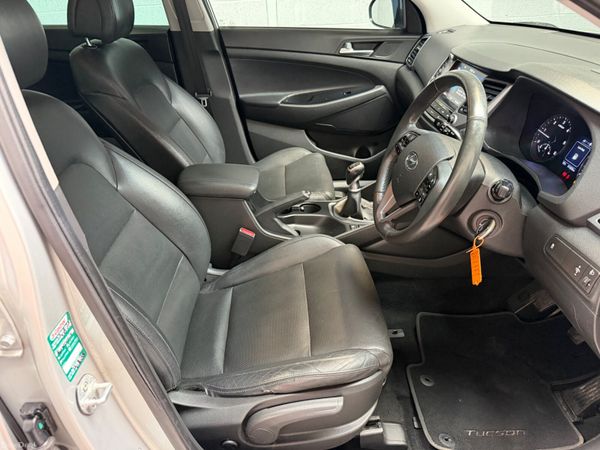 162.  HYUNDAI TUCSON     TOP SPEC ! 383483348