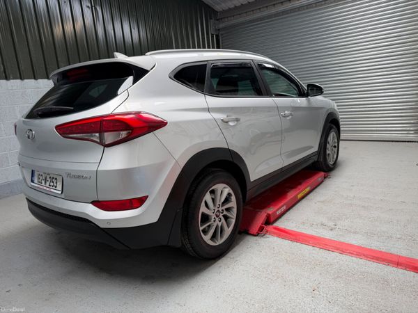 162.  HYUNDAI TUCSON     TOP SPEC ! 383483350