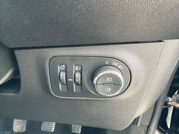 Opel Corsa 2019 SC 1.4 Only 57000 KM 383484232