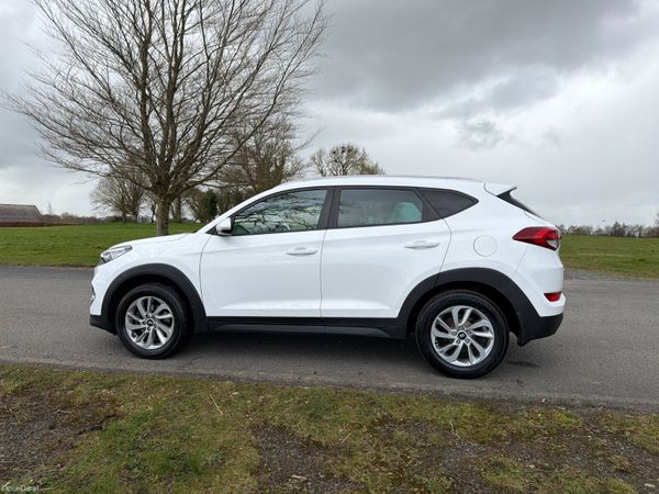 Hyundai Tucson 2016 Executive  Low mileage 383487644