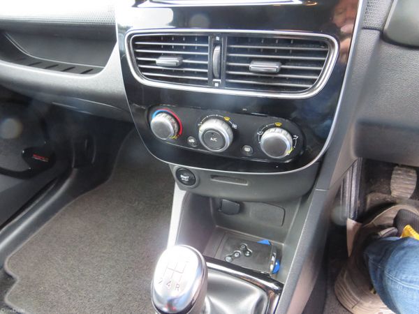 Renault Clio 2019 5DR 1LT PETROL NCTD 27 383496390