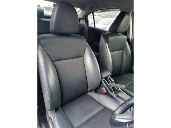 Honda Grace 2018| High spec self charging hybrid 383420288