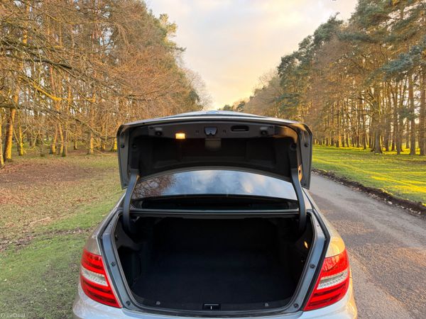 Mercedes-Benz C220 CDI Diesel Automatic 383542052