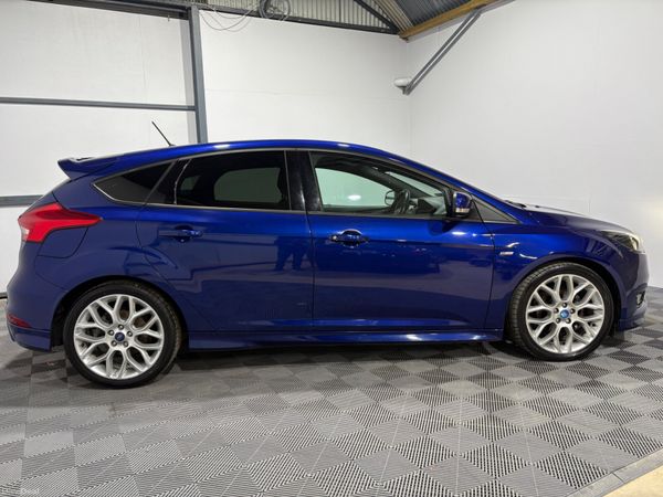 2017 Ford Focus ST Line 1.5 TDCi 120 Bhp 383542440