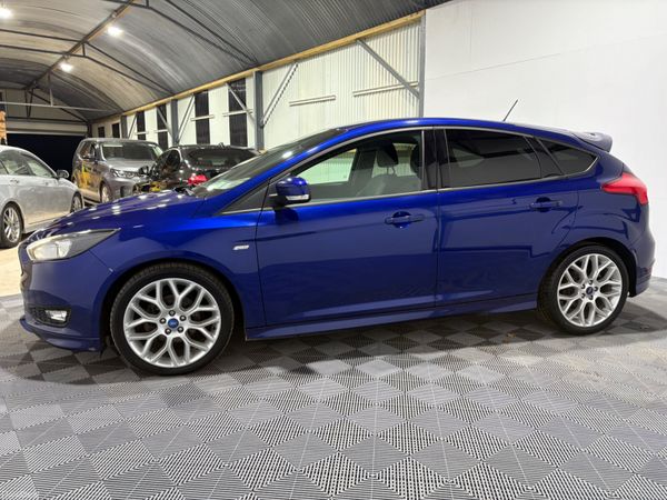 2017 Ford Focus ST Line 1.5 TDCi 120 Bhp 383542438