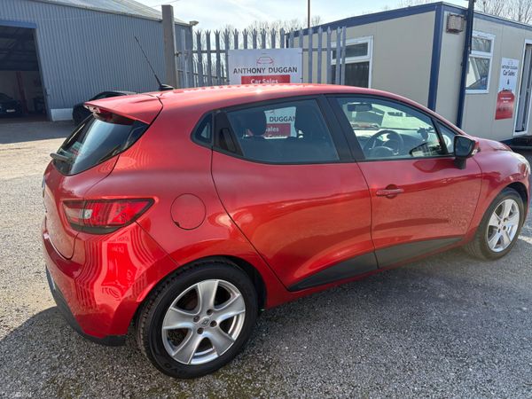 2015 Renault Clio 383553296
