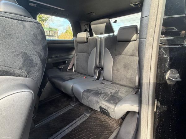 231 Toyota Alphard  2.5 Hybrid 383531444