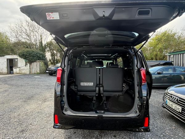 231 Toyota Alphard  2.5 Hybrid 383531406