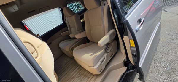 Toyota Estima Hybrid 383534428