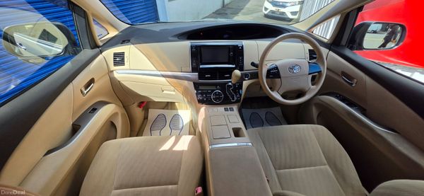 Toyota Estima Hybrid 383534430