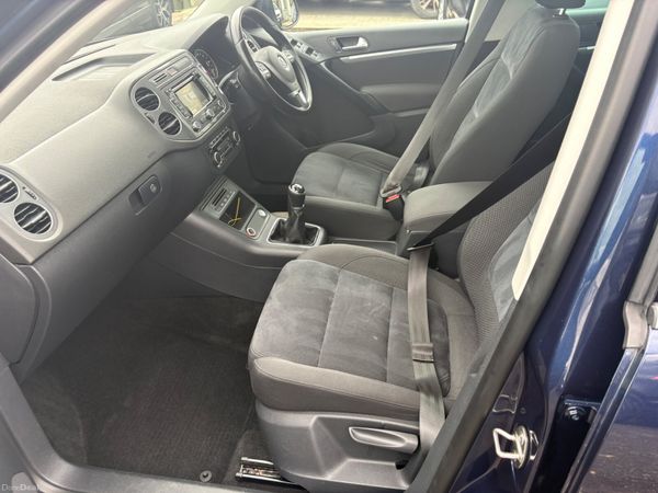 Volkswagen Tiguan 383537392