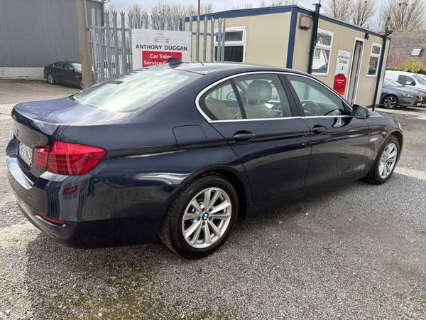 152 BMW 5-Series 383687782