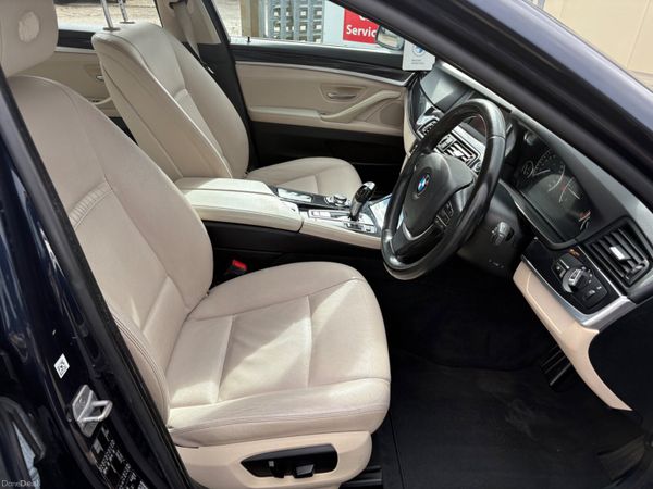 152 BMW 5-Series 383687786