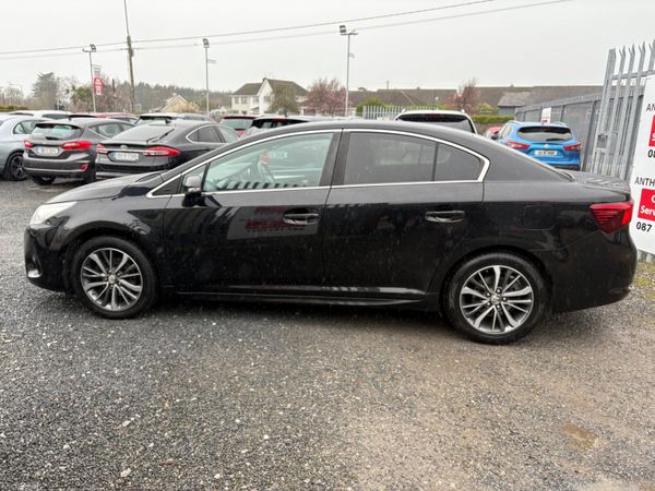 2017 Toyota Avensis 383687880