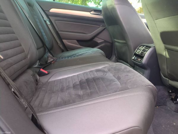 2015 Volkswagen Passat HIGHLINE 1.6tdi *LOW KMS* 383695542