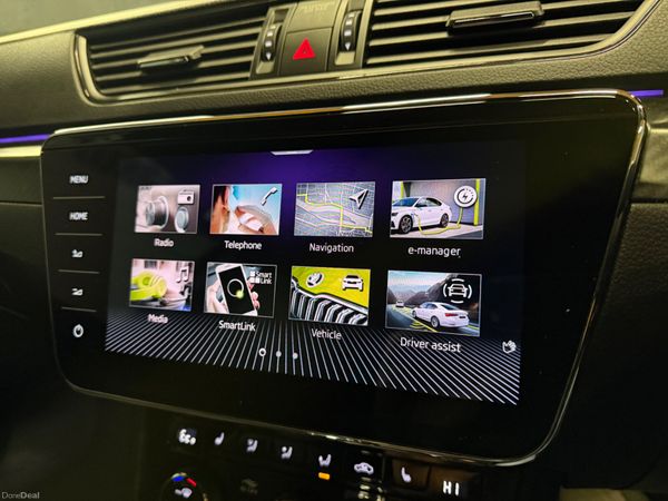 221  Skoda Superb 1.4 TSi-E Sportline + DSG Estate 383610762