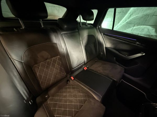 221  Skoda Superb 1.4 TSi-E Sportline + DSG Estate 383610766