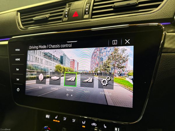 221  Skoda Superb 1.4 TSi-E Sportline + DSG Estate 383610816