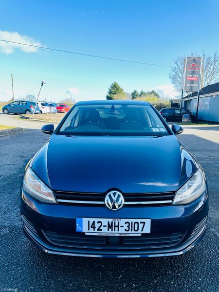 Volkswagen Golf 2014 383616326